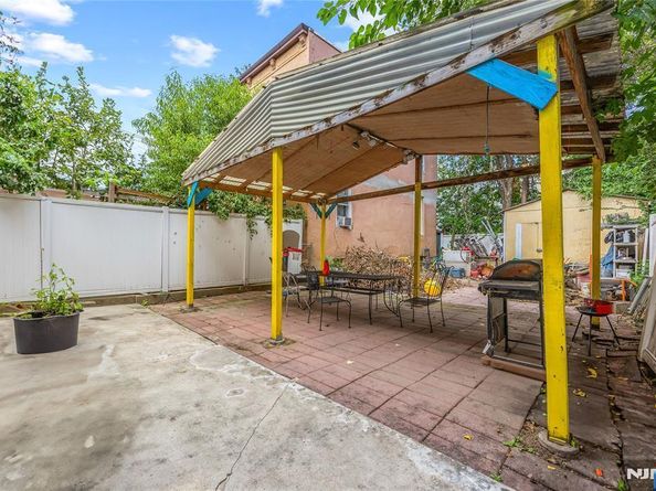 428 56th Street, West New York NJ 07093