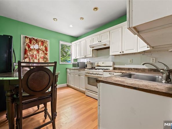 428 56th Street, West New York NJ 07093