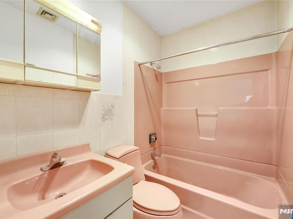 290 Van Nostrand Avenue, Englewood NJ 07631