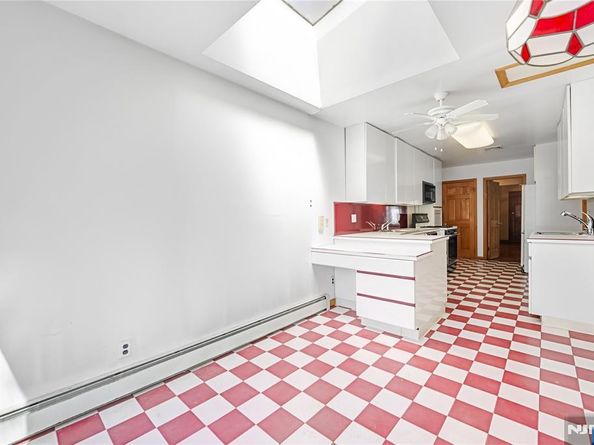 290 Van Nostrand Avenue, Englewood NJ 07631