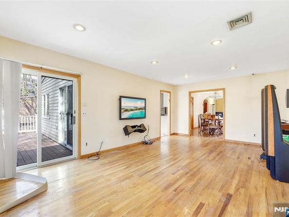 290 Van Nostrand Avenue, Englewood NJ 07631