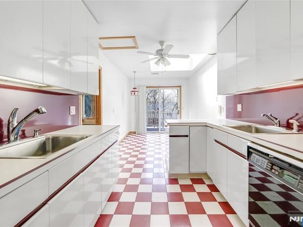 290 Van Nostrand Avenue, Englewood NJ 07631