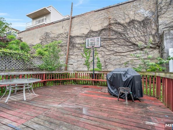 526 A Liberty Avenue, Jersey City NJ 07307