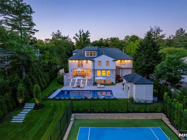 306 Hutchinson Road, Englewood NJ 07631