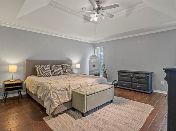 2014  Royal Crest Drive , Garland Texas 75043