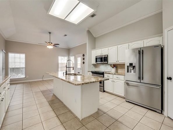 2124  Green Hill Drive , McKinney Texas 75072