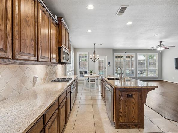 6401  Wind Song Drive , McKinney Texas 75071