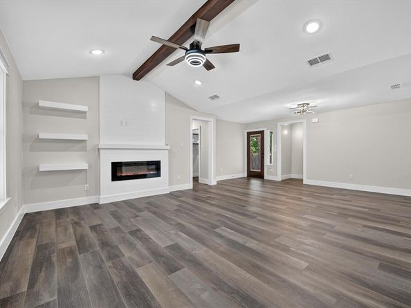 426  Goodyear Street , Irving Texas 75062