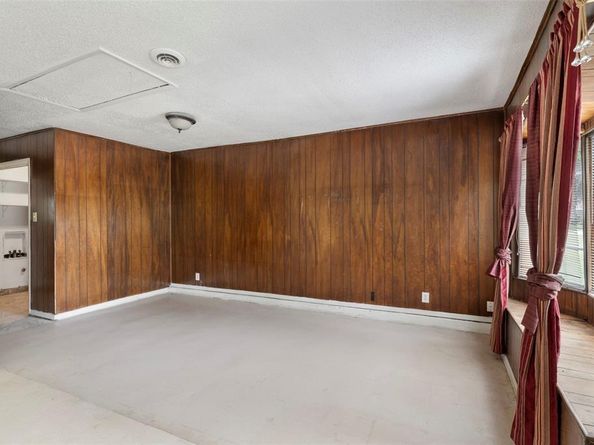 3716  Olney Court , Dallas Texas 75241