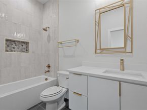 3914  Harlingen Street , Dallas Texas 75212