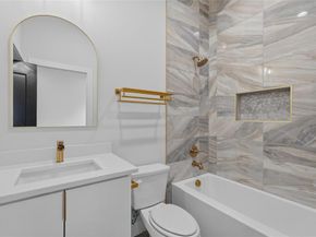3914  Harlingen Street , Dallas Texas 75212