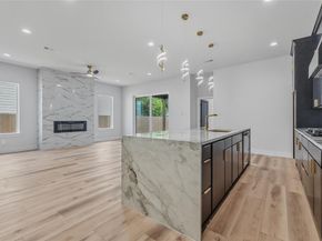 3914  Harlingen Street , Dallas Texas 75212