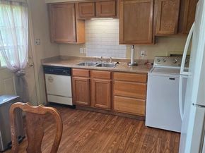 1003  Quincy Circle , Garland Texas 75040