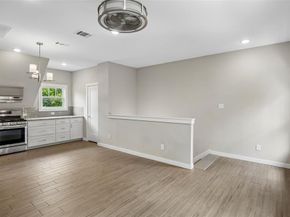 801 W Morphy Street , Fort Worth Texas 76104