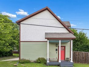 801 W Morphy Street , Fort Worth Texas 76104