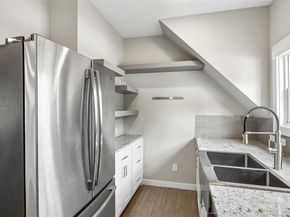 801 W Morphy Street , Fort Worth Texas 76104