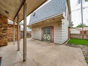 3818  Twin Falls Street , Irving Texas 75062