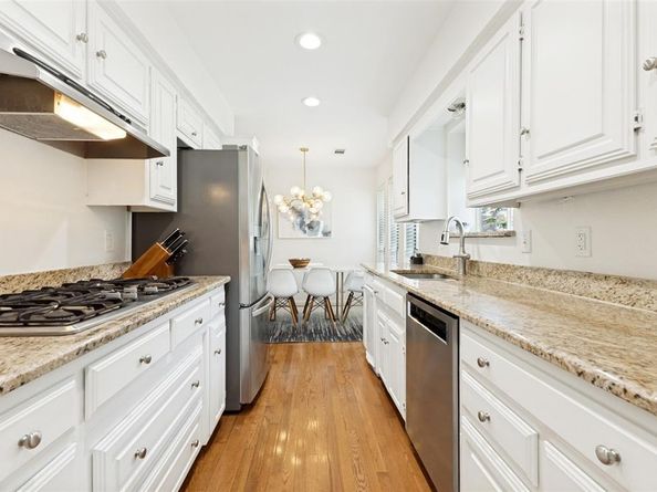 7757  Goforth Circle , Dallas Texas 75238