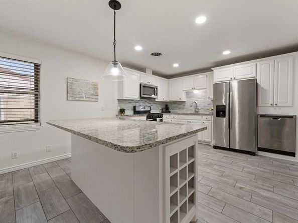 1710  Western Park Drive , Dallas Texas 75211