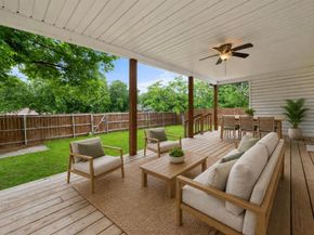 1710  Western Park Drive , Dallas Texas 75211