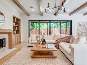 1622  Old Gate Lane , Dallas Texas 75218