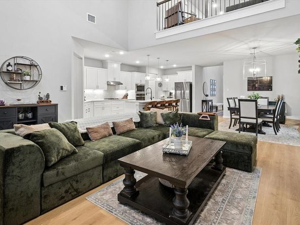 113  Camelia Street , Garland Texas 75043