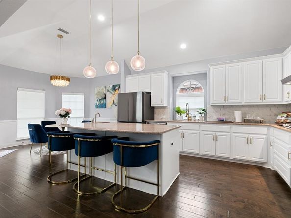2832  Arenoso  , Grand Prairie Texas 75054