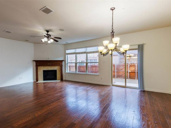 394  Teague Drive , Lewisville Texas 75067