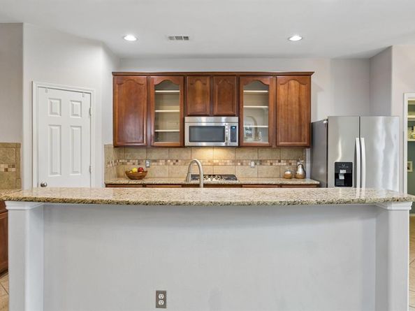 9004  Regal Oaks Drive , McKinney Texas 75072
