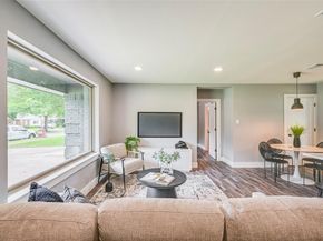 2609  Inadale Avenue , Dallas Texas 75228