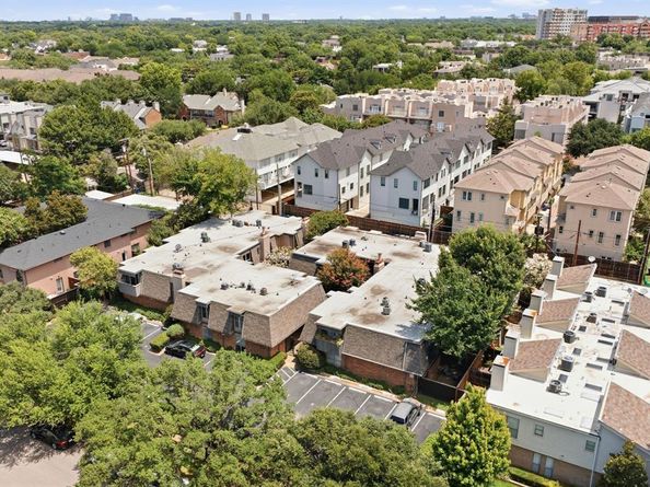4112  Bowser Avenue  205, Dallas Texas 75219