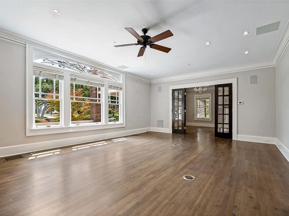 5643  Swiss Avenue , Dallas Texas 75214