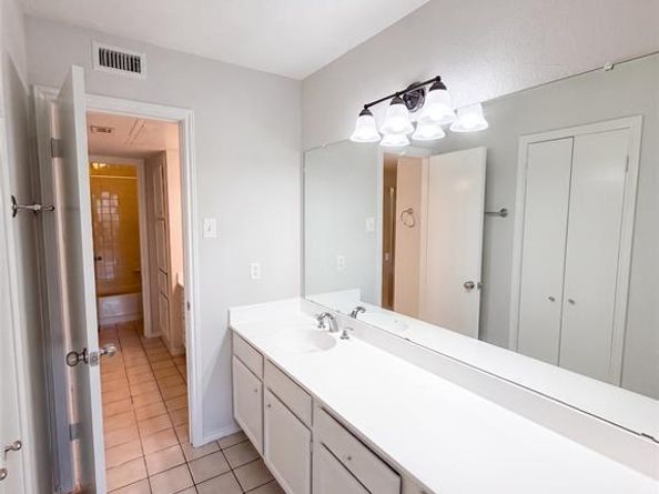 15151  Berry Trail  707, Dallas Texas 75248