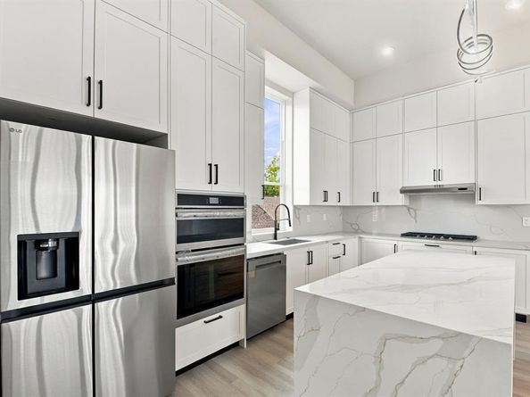 4909  Elysian Street  D, Houston Texas 77009