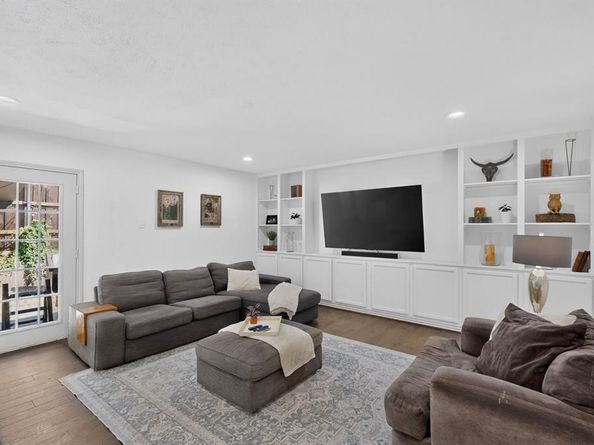 10854  Villa Haven Drive , Dallas Texas 75238