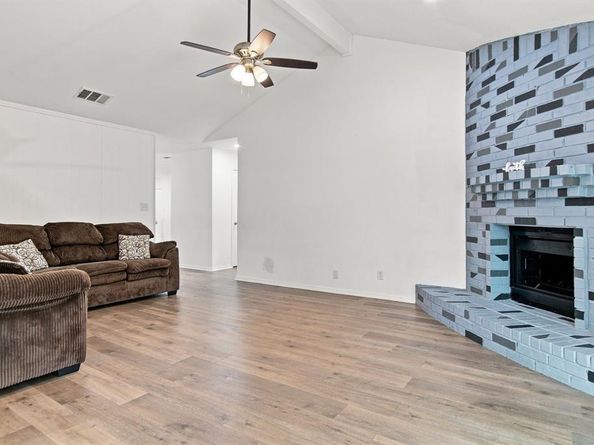 6400  Twin Spruce Court , Arlington Texas 76018