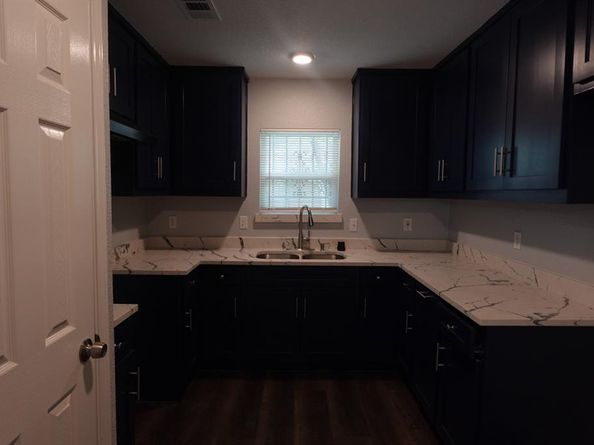 3823  Jamaica  , Dallas Texas 75210