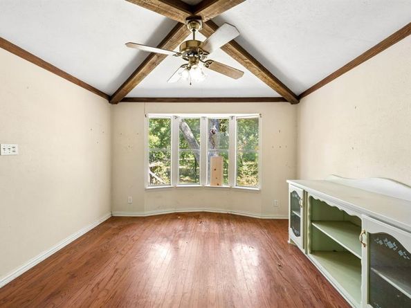 249  Creekwood Drive , Lancaster Texas 75146