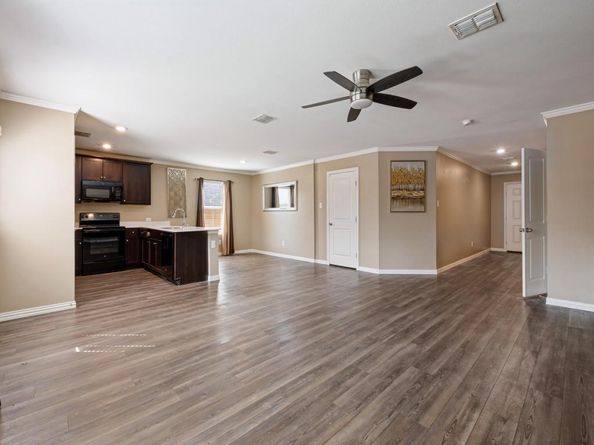 9212  Marilyn Place , Dallas Texas 75227