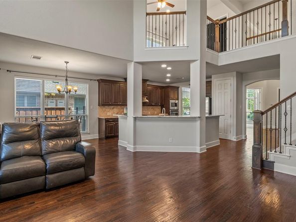 419  Paluxy Drive , Irving Texas 75039