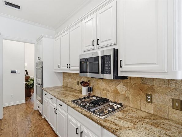402  Southridge Lakes Parkway , Southlake Texas 76092
