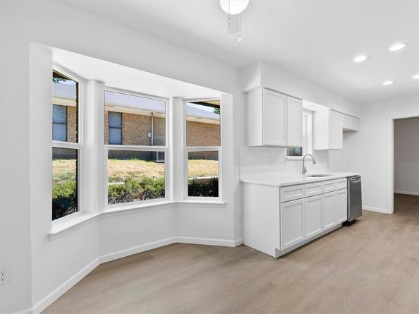 109  Waits Circle , Garland Texas 75043
