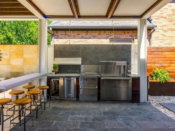 4001  Memorial Court , Carrollton Texas 75010