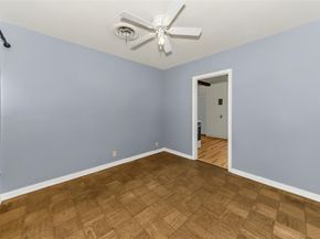 908  Yale Street , River Oaks Texas 76114