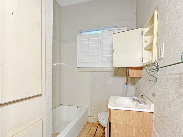 2211  Romine Avenue , Dallas Texas 75215