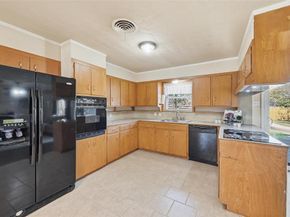 6112  Trail Lake Drive , Fort Worth Texas 76133