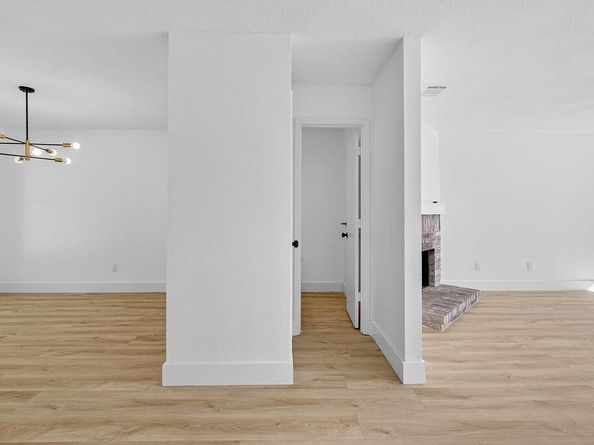 4241  Meadowknoll Drive , Fort Worth Texas 76123