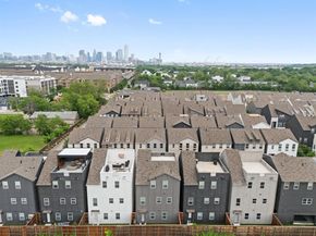 2635  Carmelita Street , Dallas Texas 75212