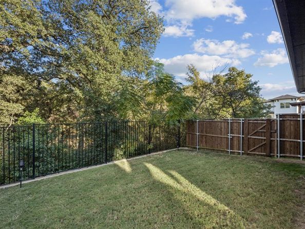 420  Waterscape Drive  1237, Lake Dallas Texas 75065