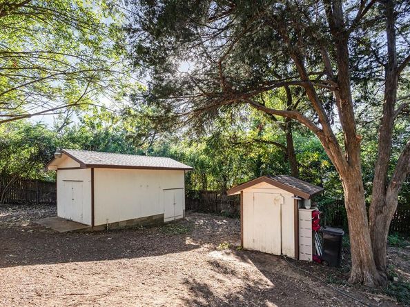 808  Ravenwood Drive , Arlington Texas 76013